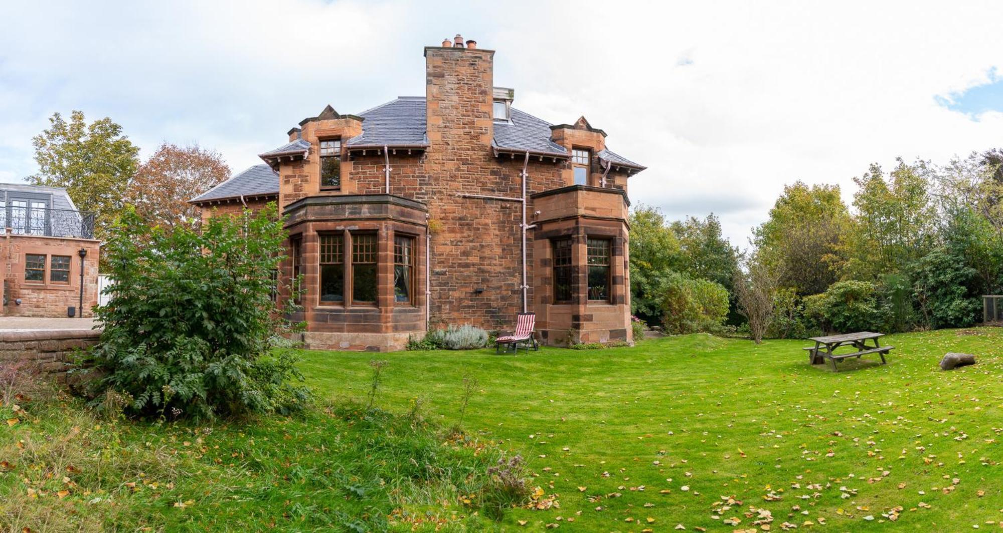 Netherbrae EDI Buitenkant foto